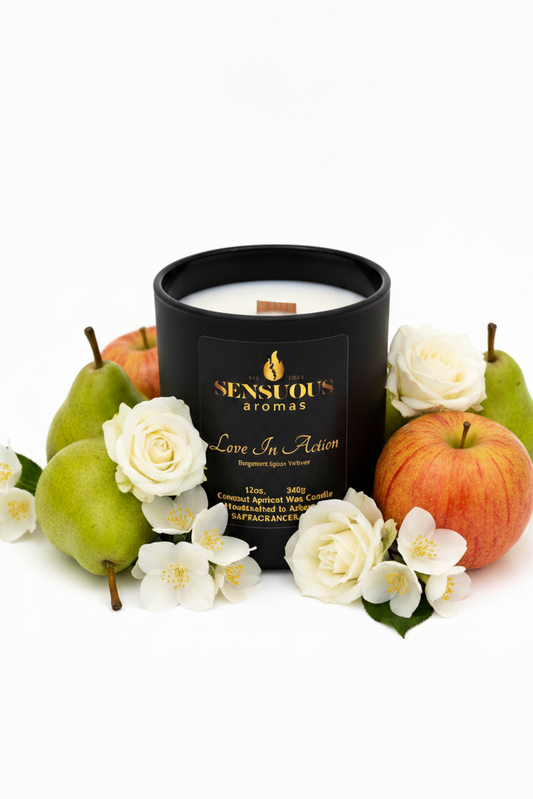 LOVE IN ACTION COCONUT APRICOT WAX CANDLE