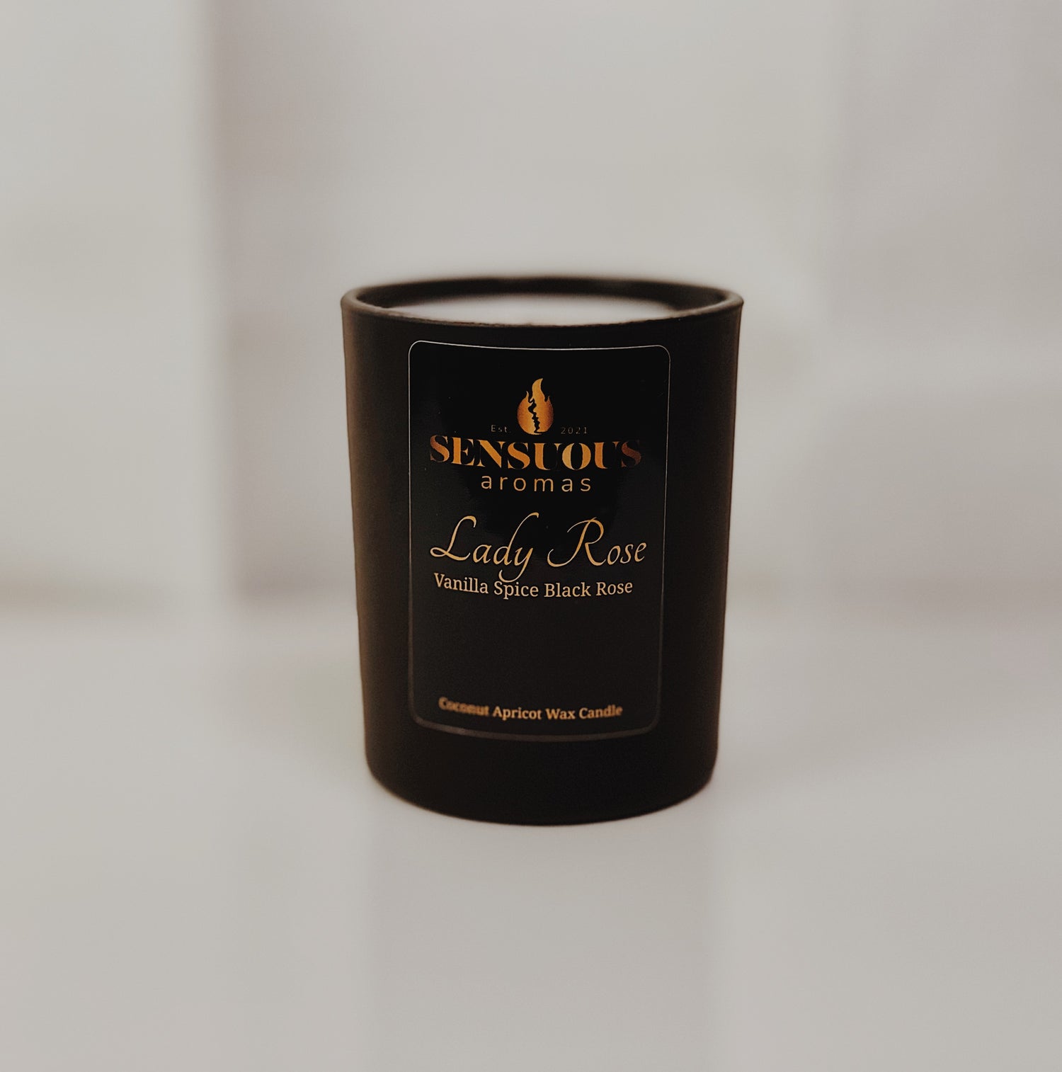 Rose, spice and vanilla scented coconut apricot wax candles