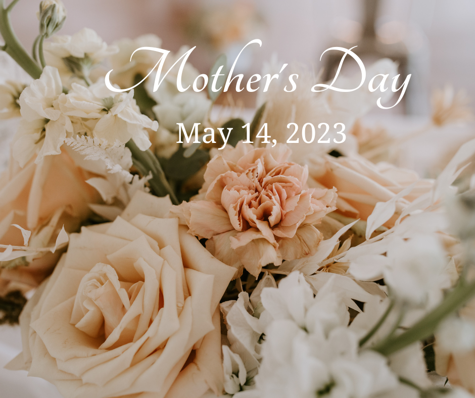 Romantic Mother's day gifts for your wife. Luxury candles made with eco-friendly ingredients.