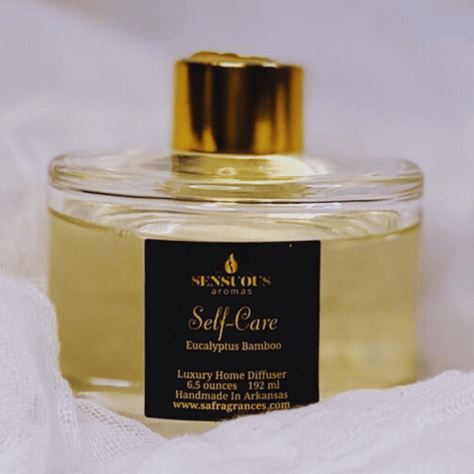 Fill your room with the refreshing aroma of Bamboo and Eucalyptus to transform your oasis into a luxurious spa-like atmosphere.