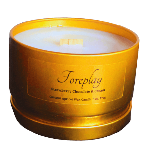 Flirty travel candle in gold metal tin – strawberry, whipped cream & dark chocolate coconut wax candle