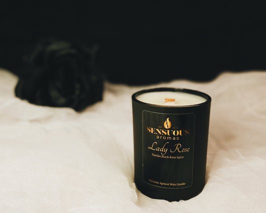 Eco-friendly coconut apricot wax candle